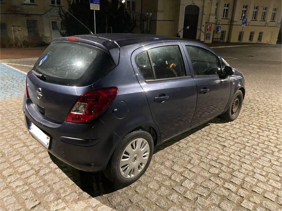 Opel corsa 1.2 2009r