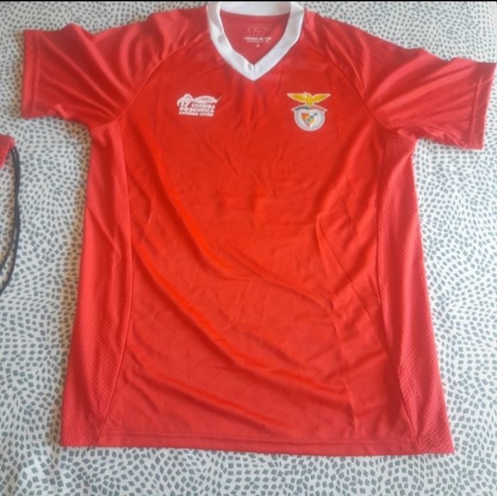 T-shirt e saco "corrida do Benfica"
