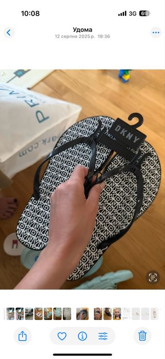 Шльопанці вʼєтнамки DKNY