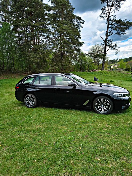BMW 5 2022 Pełny serwis ASO koniakowe skóry 1 właściciel ideał nowe opony