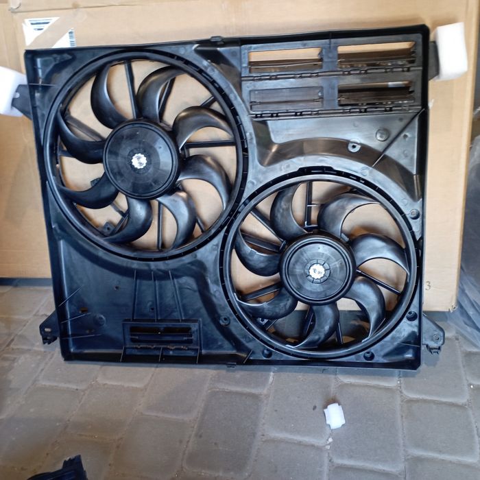 Диффузор з вентиляторами Ford Edge 15-23