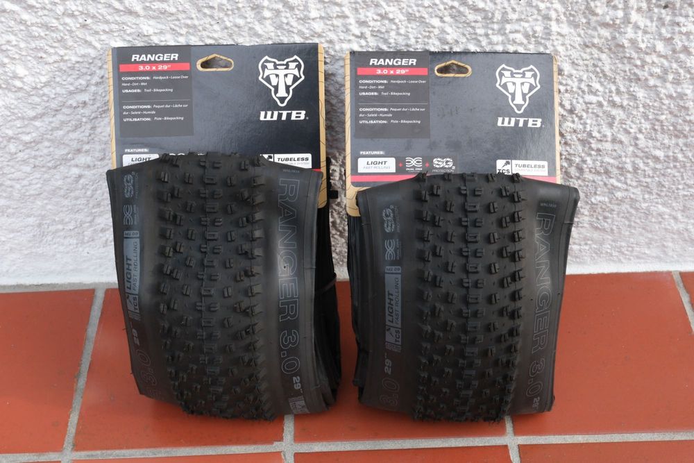 Conjunto de 2 pneus novos WCS Ranger Light Fast Rolling SG2 29x3.0