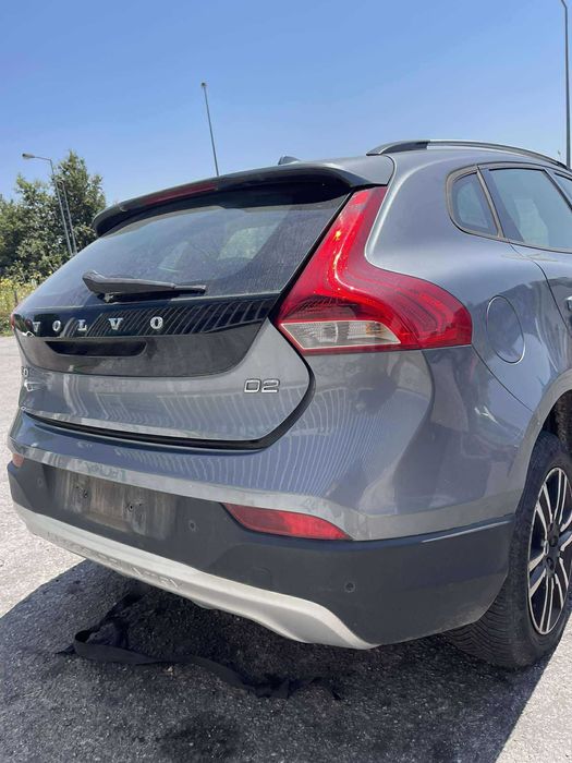 Volvo V40 Cross Country 2017 para peças!