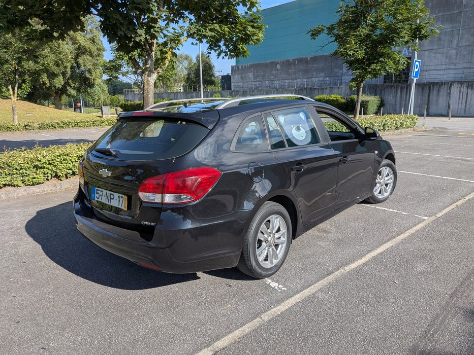 Chevrolet Cruze SW 1.7 VCDi 130cv LTZ – 183mil km – Muito estimado