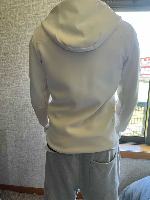 Casaco Nike Tech Fleece