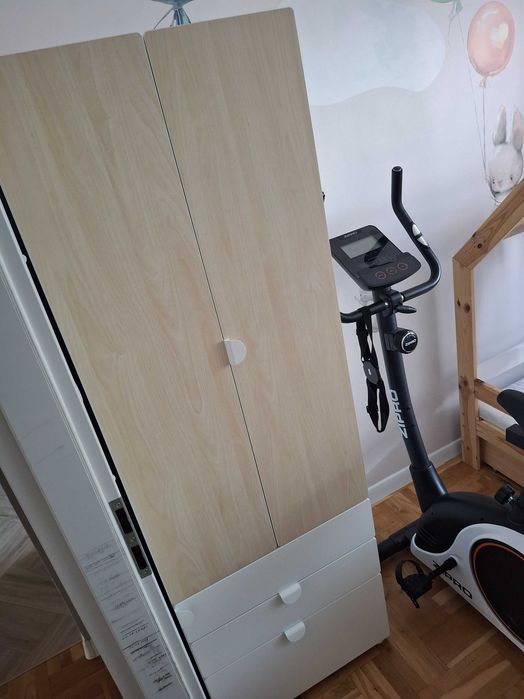 Szafa IKEA na ubrania do pokoju dziecięcego
