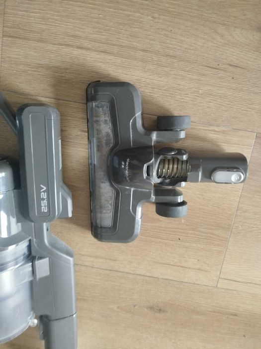 Odkurzacz bezprzewodowy pionowy Amica Joran