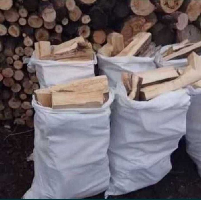 Дрова рубані сухі твердих порід, дуб бук граб. м. Львів