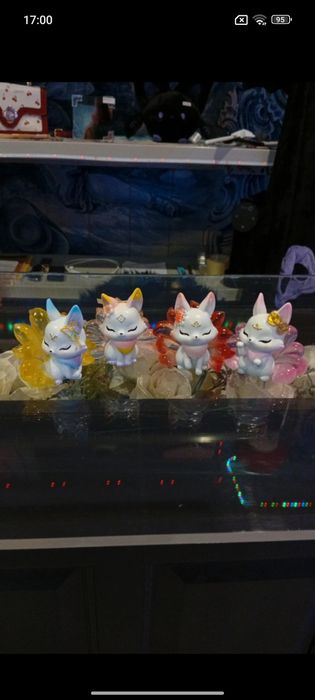 Miniatura de raposas de 9 caudas
