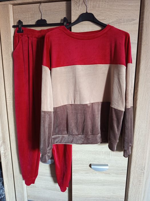 Dres komplet welurowy uniwersalny