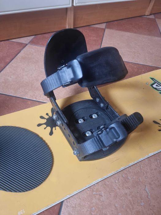 Sprzedam snowboard 139 cm