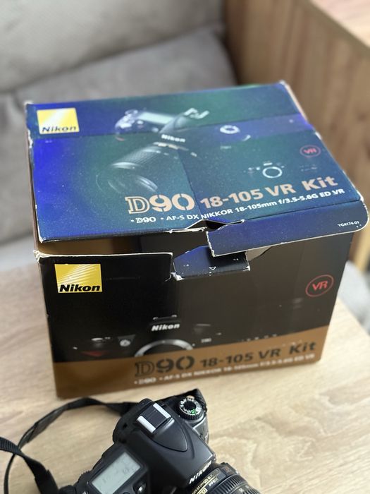 Фотоапарат Nikon D90 + обʼєктив