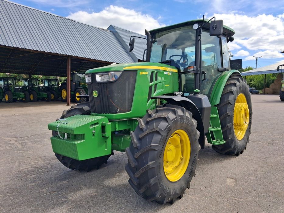 Трактор John Deere 6140B Новий