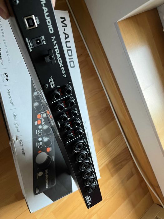 Studyjny interfejs M-audio M-track Eight