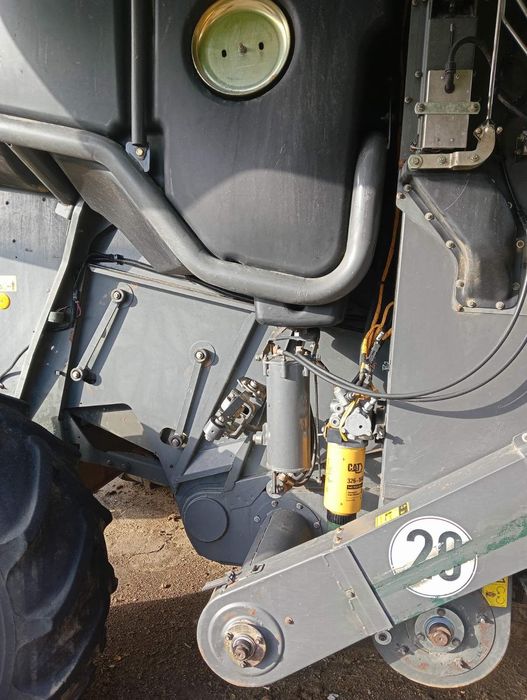 Комбайн Claas Lexion-750