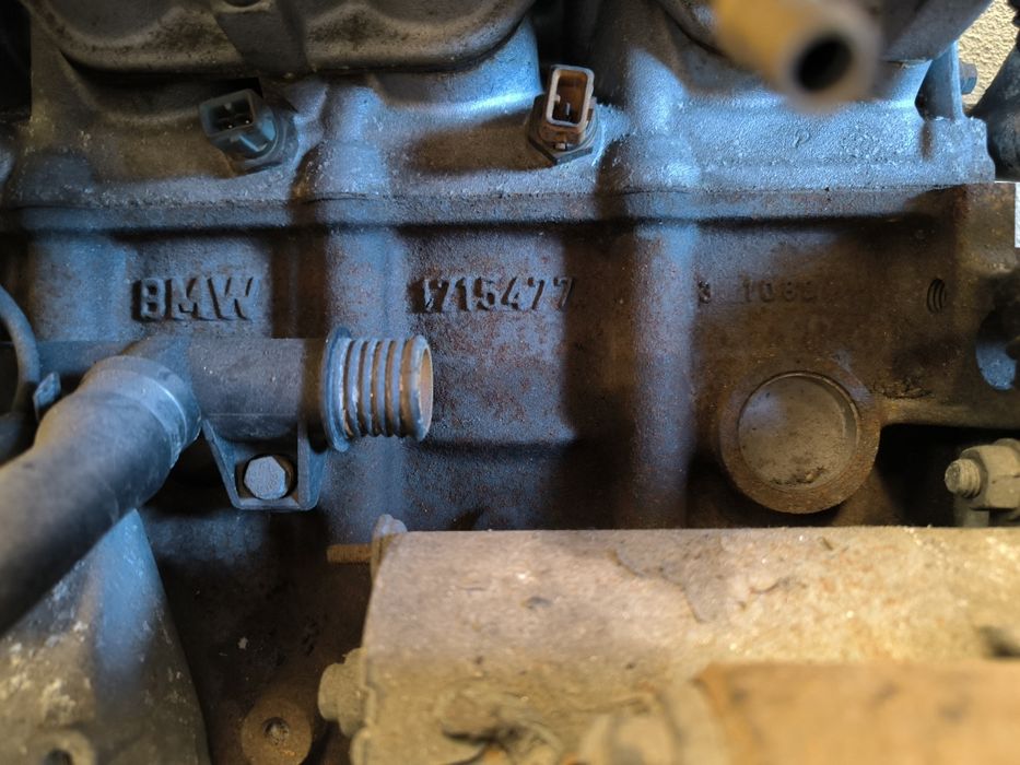 Motor BMW 316i E30 + caixa velocidades