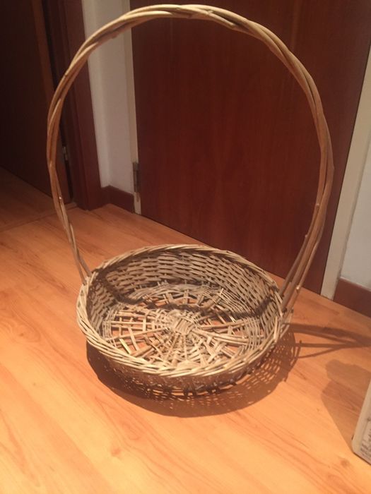 3 Wicker Baskets427871954388264967