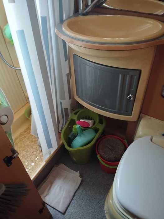 vendo Autocaravana  Fiat Ducato, impecavel muito estimada.