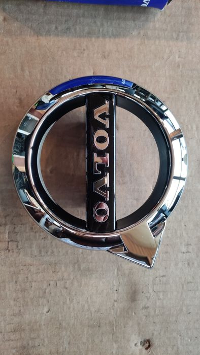 Nowy emblemat Volvo XC90 S90 V90 XC40 XC60 S60 V60