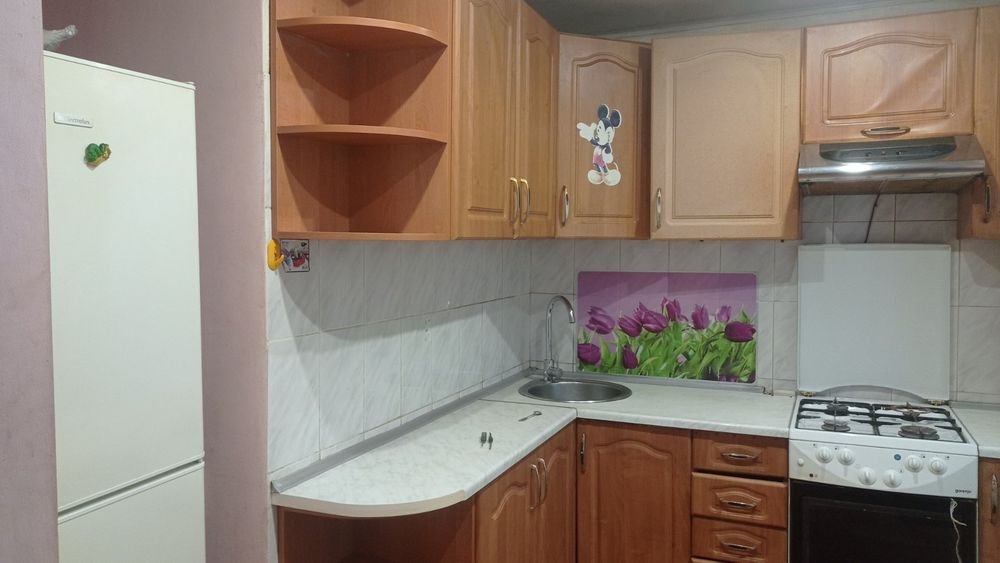 Сдам 2-к.кв.возле м.Дворец Спорта