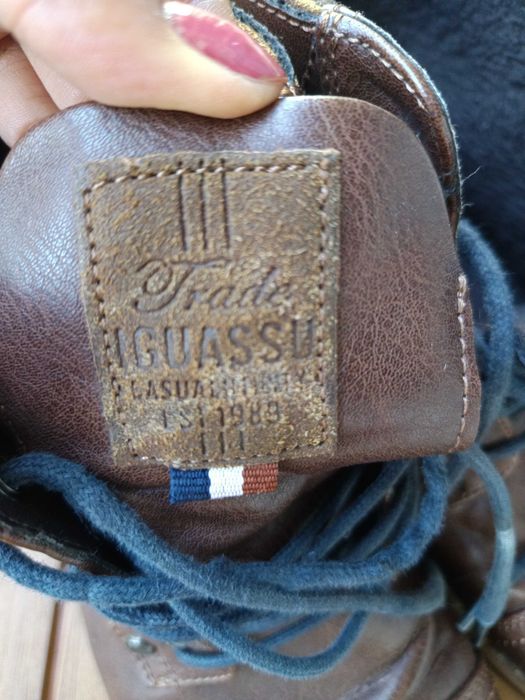 Botas castanhas