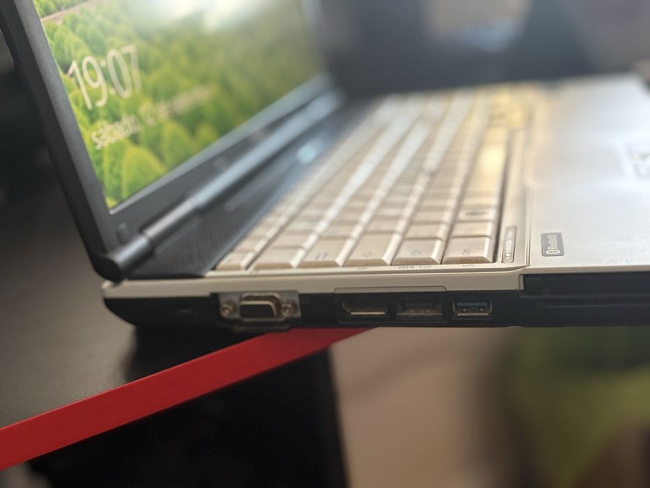 Fujitsu Lifebook E751 i7 | SSD 1TB | 8GB RAM | Bateria Nova