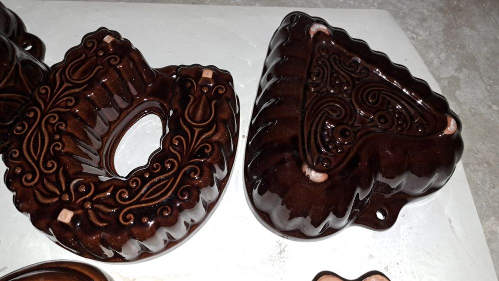 .Ceramiczne, stare formy do pieczenia.