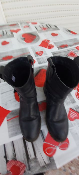 Botas de homem, fortes