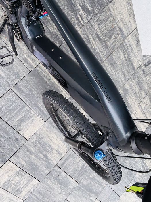 Elektryczny Cube Stereo Hybrid 120 Race, Bosch CX, zawieszenie FOX