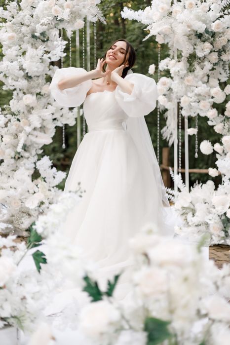 Весільна сукня