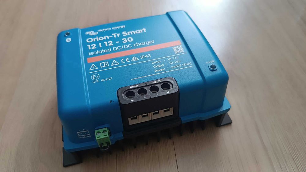 Victron Orion-Tr Smart 12-12 30A