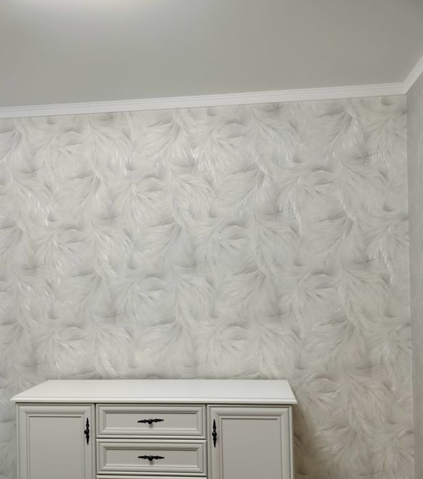 Поклейка обоїв , усіх видів,якісно,швидко,