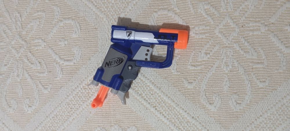 Nerfs variadas com balas incluídas