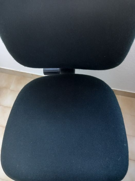 Cadeira giratória escritório como nova