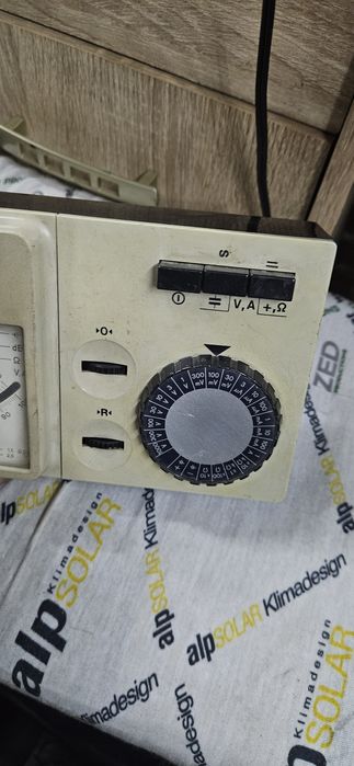Stary multimetr z PRL