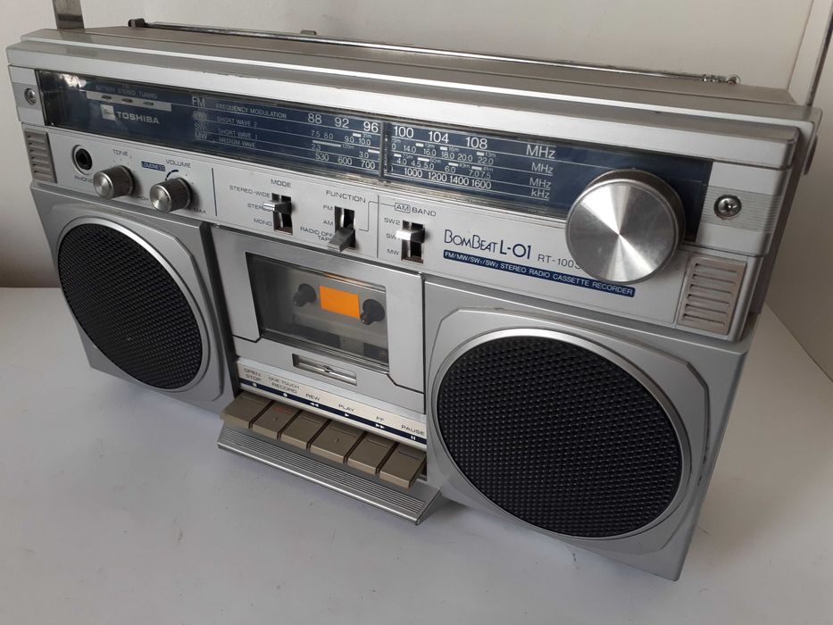 japońskie radio Toshiba vintage lata 80