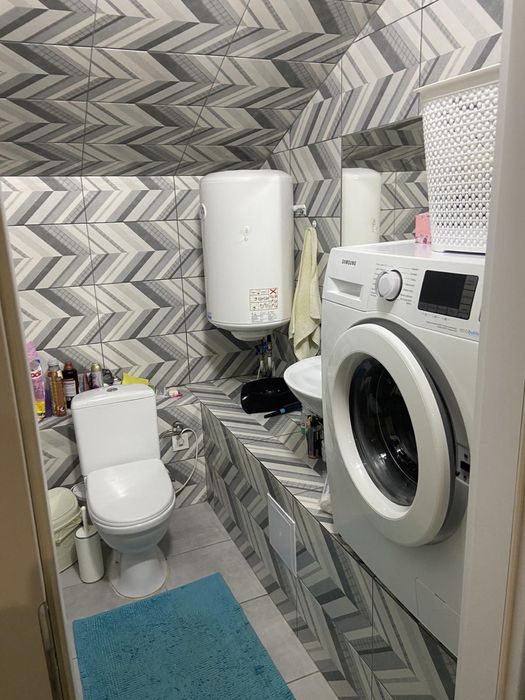 Здається квартира з 8 грудня  2кім по вул.Коновальця 120