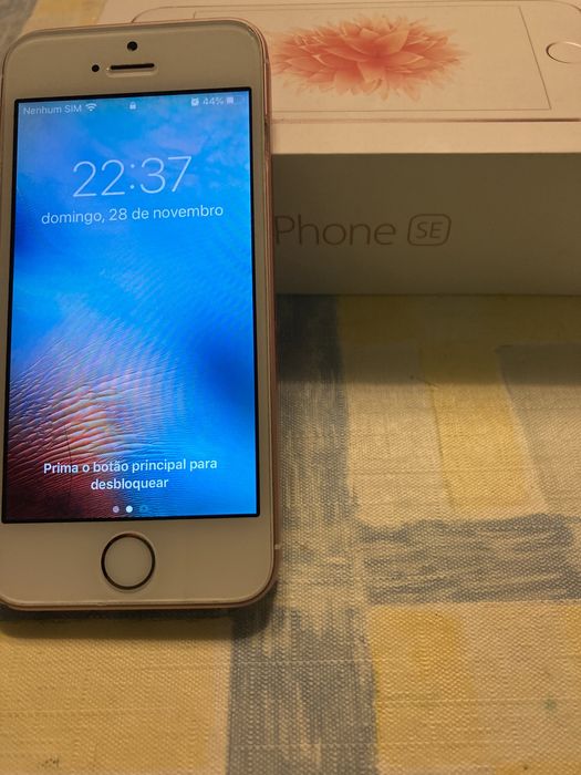 iPhone SE 2016 Rose Gold64585238126465120