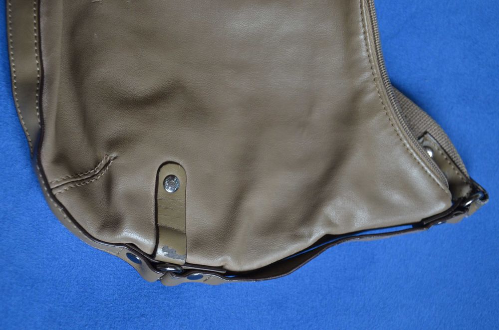 Skórzana torebka Esprit