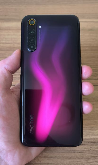 Телефон Realme 6pro