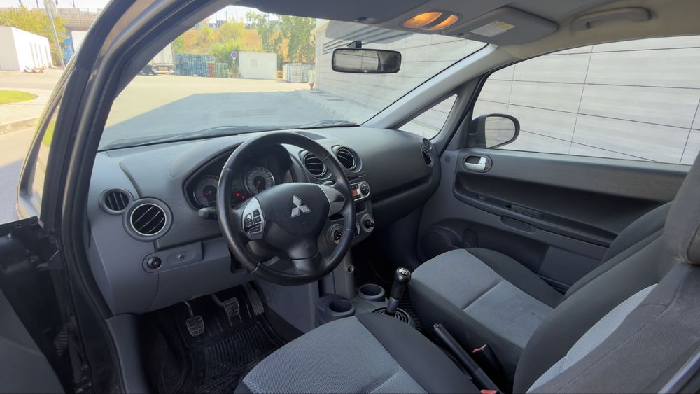 Mitsubishi colt Ar condicionado
