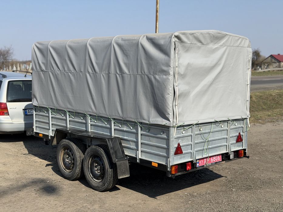 Бартовий причіп двох осний тентований стан нового