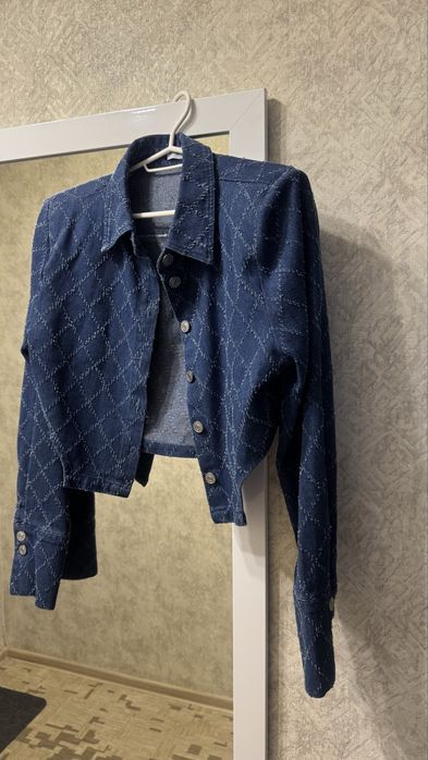 Джинсова куртка від Loavies