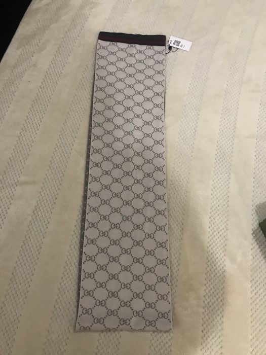 Cachecol gucci com certificado