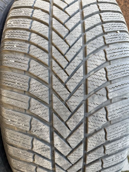 Резина Bridgestone  255/50/19