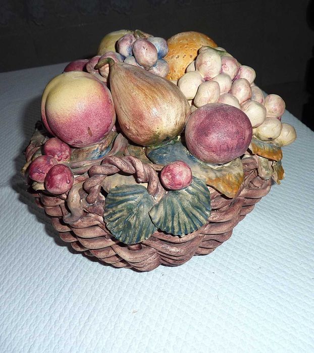 Cesto decorativo em cerâmica artesanal, USA