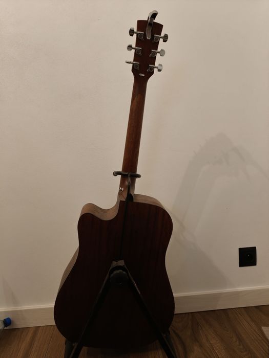 Ibanez AW54CE-OPN + stojak i kapodaster