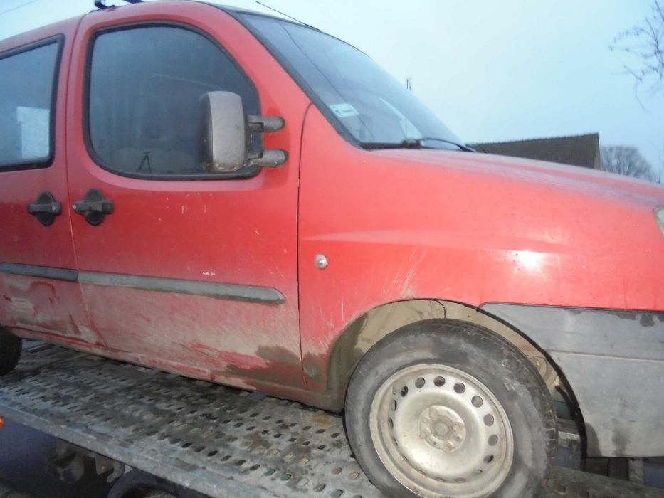 Fiat Doblo 1.9 diesel zwykły, dostawczy, na części, czerwony