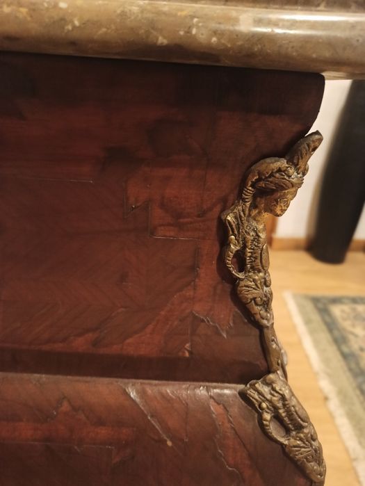 Comada estilo luis xv