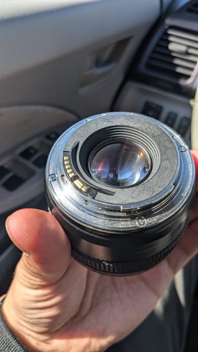 CANON EF 28 1.8 USM